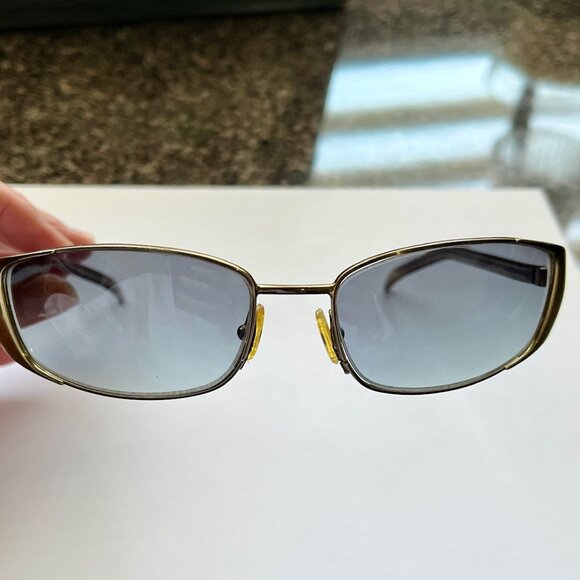 Gucci Vintage Sunglasses - Picture 2 of 3